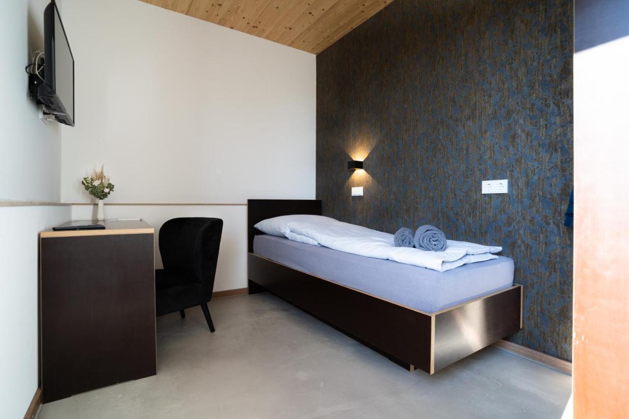 Motel Q Zimmern ob Rottweil Dış mekan fotoğraf